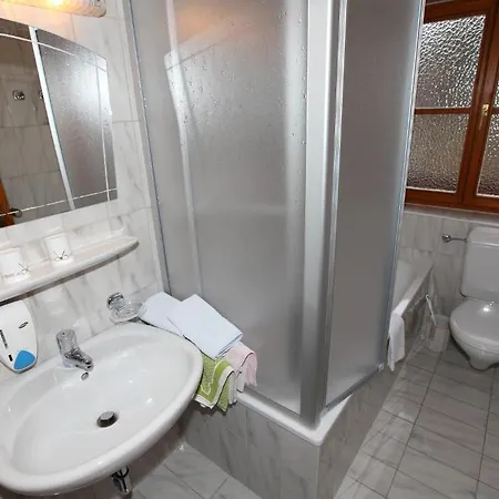 Ferienhäuser Werdenfels Mittenwald Zimmer foto