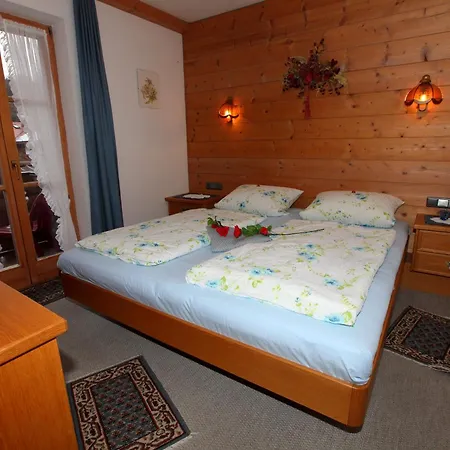 Ferienhäuser Werdenfels Mittenwald Exterior foto