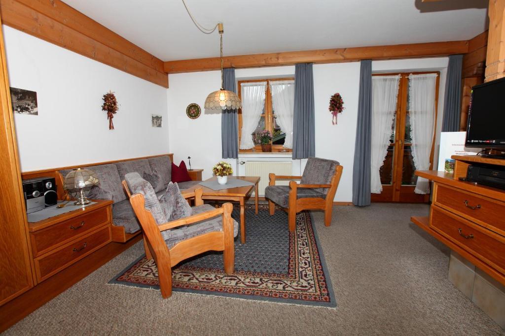 Ferienhaeuser Werdenfels * Mittenwald
